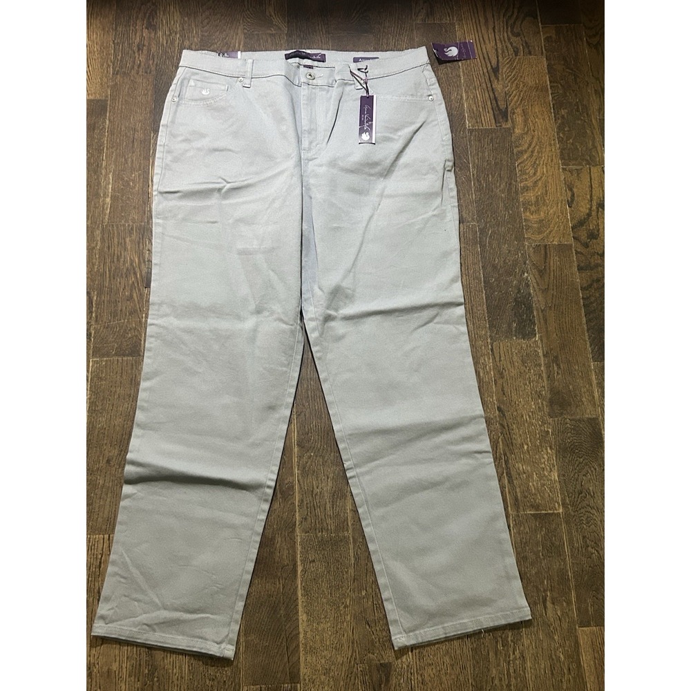 NWT Gloria Vanderbilt Amanda‎ Classic Fit 16W  Stretch Short Womens Jeans Gray
